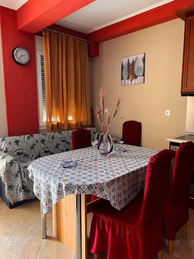 شقة Teo'S House 3 كالامباكا المظهر الخارجي الصورة